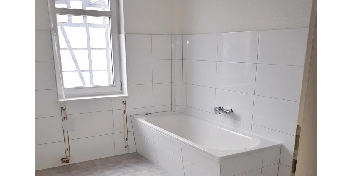 Einfamilienhaus Gotha - 7 Zimmer, 230 m&sup2;, 310.000&euro; | Angebot:25998781