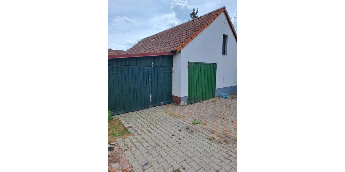 Mehrfamilienhaus, Wohnhaus Straußfurt - 7 Zimmer, 200 m&sup2;, 130.000&euro; | Angebot:26025337