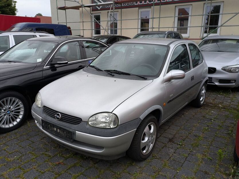 Opel Corsa 96.000 km 599 € Ichtershausen 99334