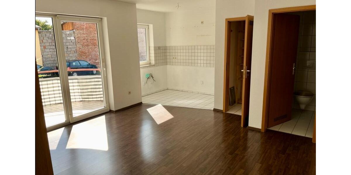 Hochparterre Erfurt Kühnhausen - 2 Zimmer, 42 m&sup2;, 88.000&euro; | Angebot:27642805