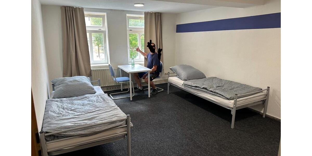 Etagenwohnung Arnstadt - 4 Zimmer, 90 m&sup2;, 20&euro; | Angebot:24200951