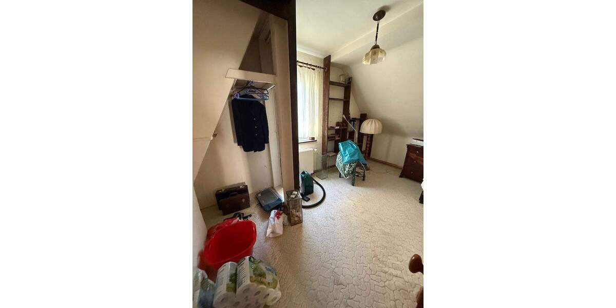 Mehrfamilienhaus, Wohnhaus Geratal - 6 Zimmer, 115 m&sup2;, 120.000&euro; | Angebot:25796922