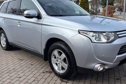 Mitsubishi Outlander 119.300 km 12.900 &euro; Erfurt 99085