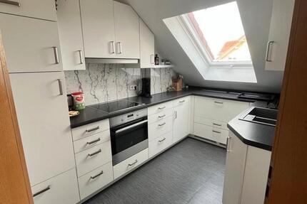Dachgeschosswohnung mit Balkon und Einbauküche – Ihr neues Zuhause in Stadtilm zimmer