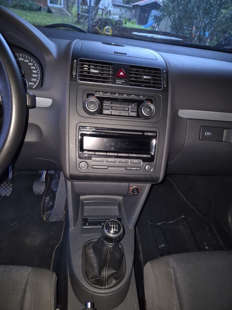 VW Touran 135.000 km 5.600 € Erfurt 99084