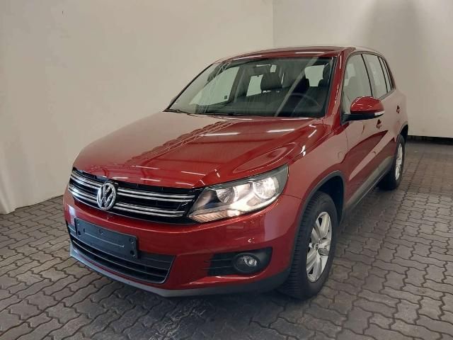 VW Tiguan 76.000 km 17.880 € Erfurt 99092