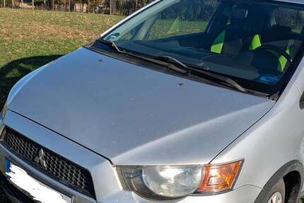 Mitsubishi Colt 145.000 km 1.950 &euro; Kutzleben 99955