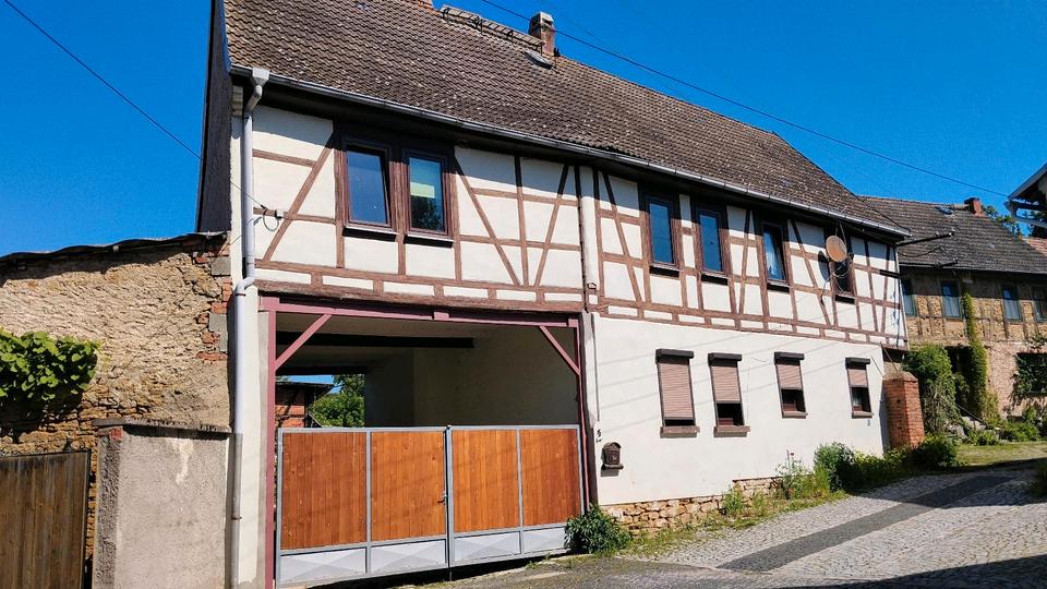 Einfamilienhaus Am Ettersberg - 7 Zimmer, 110 m&sup2;, 140.000&euro; | Angebot:27071067