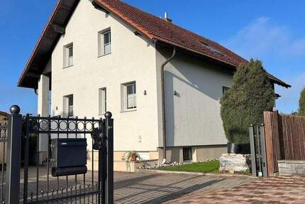 PROVISIONSFREI - Hochwertiges EFH mit großem Carport Fußbodenheizung über 3 Etagen 5 zimmer