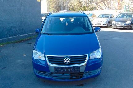 VW Touran 106.000 km 2.900 &euro; Gotha 99867