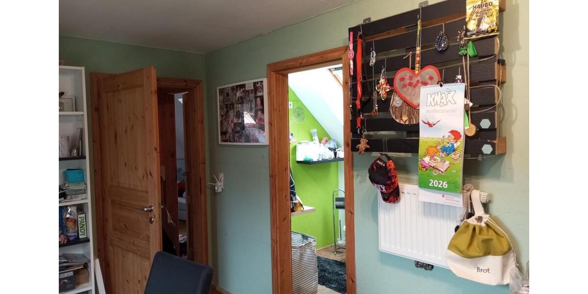 Dachgeschoßwohnung Kranichfeld - 4 Zimmer, 82 m&sup2;, 615&euro; | Angebot:24712624