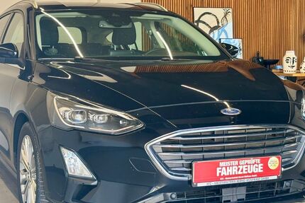 Ford Focus 42.142 km 17.970 &euro; Großfahner 99100