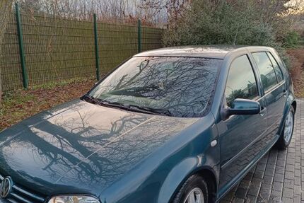 VW Golf 178.500 km 699 &euro; Erfurt 99090