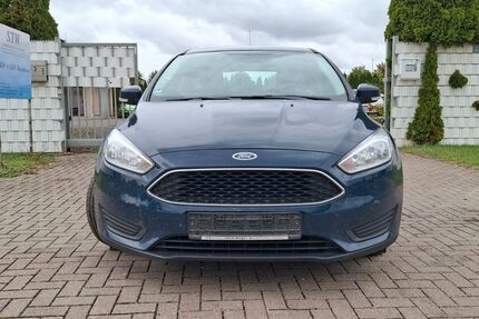 Ford Focus 138.496 km 2.500 € Neudietendorf 99192