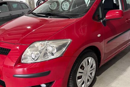 Toyota Auris 142.012 km 3.500 &euro; Erfurt 99085