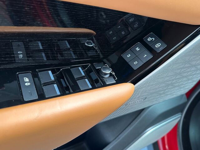 Land Rover Range Rover Velar 3.0 V6 P380 R-Dynamic HSE Navi 57.915 km 38.300 &euro; Gebesee 99189