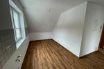 Dachgeschoßwohnung Geratal Geraberg - 2.5 Zimmer, 75 m&sup2;, 643&euro; | Angebot:25980858