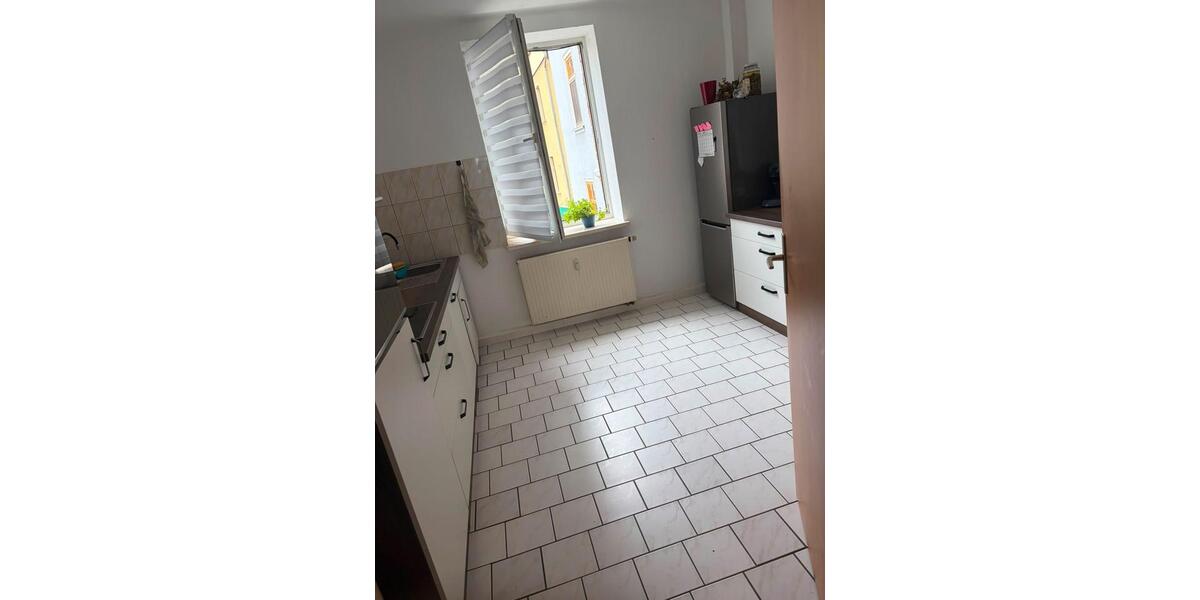 Erdgeschoßwohnung Gotha - 4 Zimmer, 89 m&sup2;, 534&euro; | Angebot:27650796