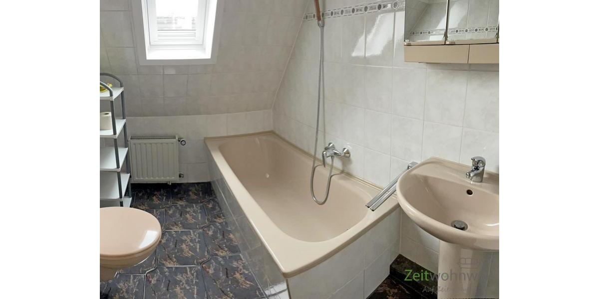 (EF0170_Y) Erfurt: Löbervorstadt, möbliertes Zimmer in schöner Wohnlage im DG mit eigenem Bad, an Wochenendheimfahrer - Zimmer Erfurt Löbervorstadt | Angebot:27322855