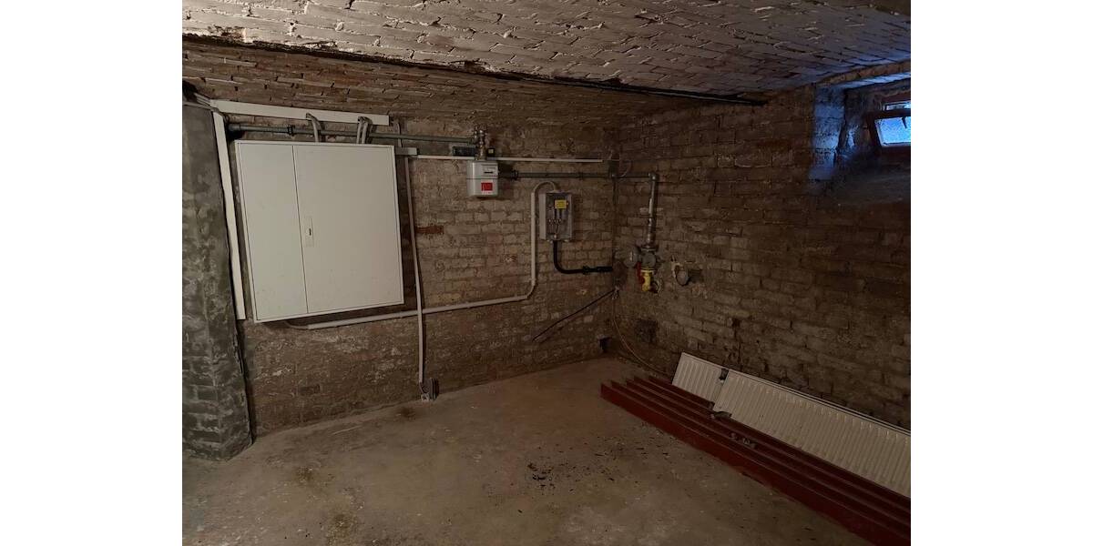 Mehrfamilienhaus, Wohnhaus Geratal - 6 Zimmer, 115 m&sup2;, 120.000&euro; | Angebot:25796922