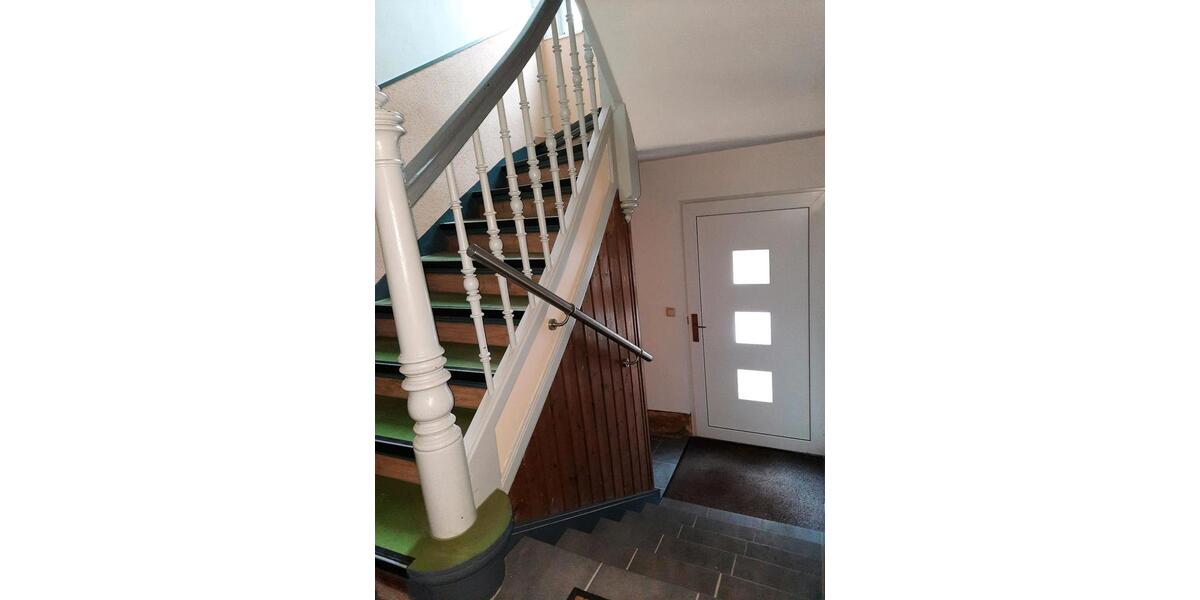 Einfamilienhaus Gotha - 7 Zimmer, 230 m&sup2;, 310.000&euro; | Angebot:25998781