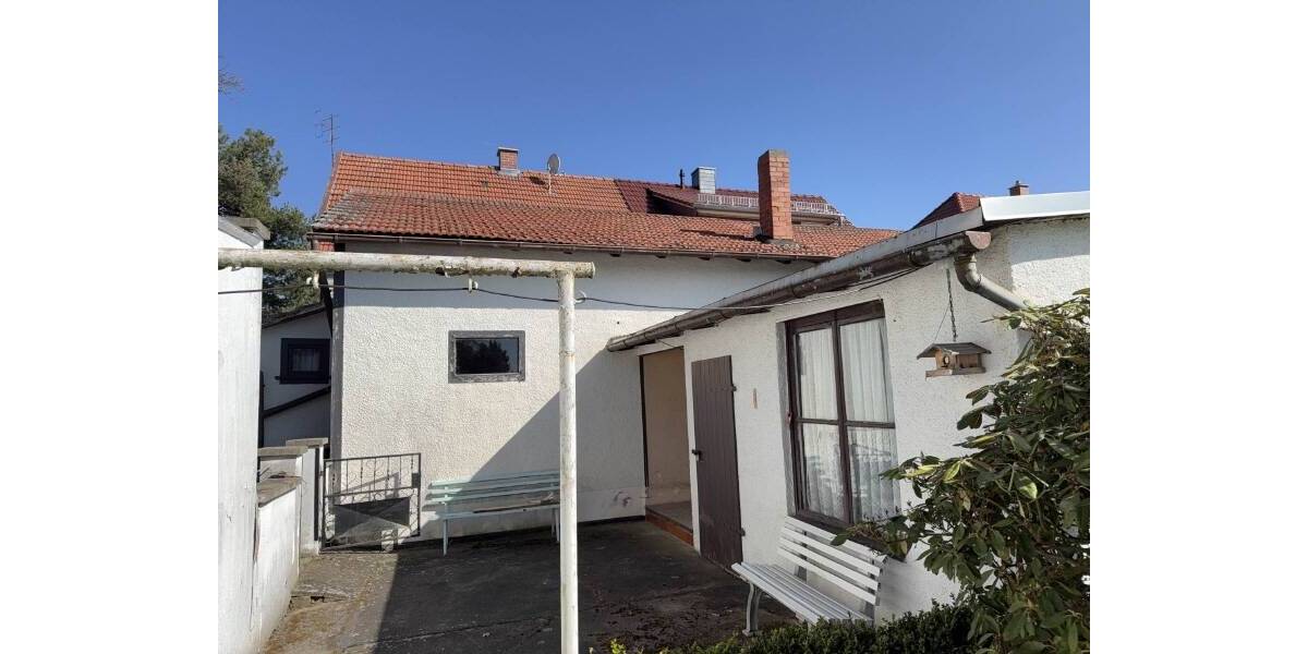 Doppelhaushälfte Gotha Uelleben - 7 Zimmer, 85 m&sup2;, 90.000&euro; | Angebot:25664932
