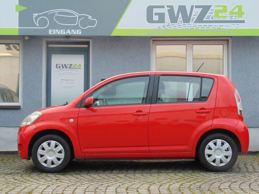Daihatsu Sirion 142.283 km 2.499 € Erfurt 99089