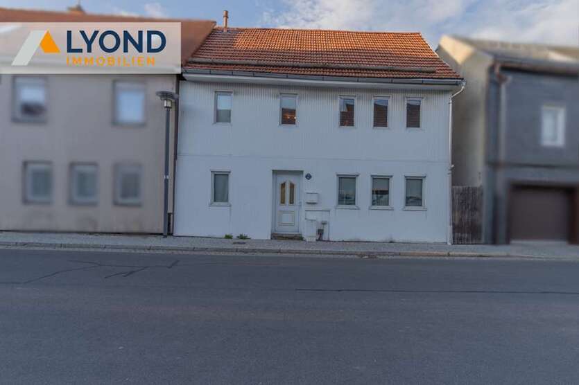Haus zum Kaufen in Gehren 110.000 € 120 m²